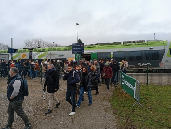 TRAIN CHAGNY - Initialement prévu vers 18H... le retour à la normale pas avant 20h 